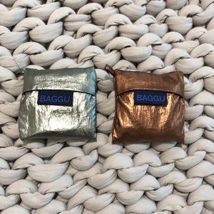 Tiny metallic baggus (smaller than baby baggus)